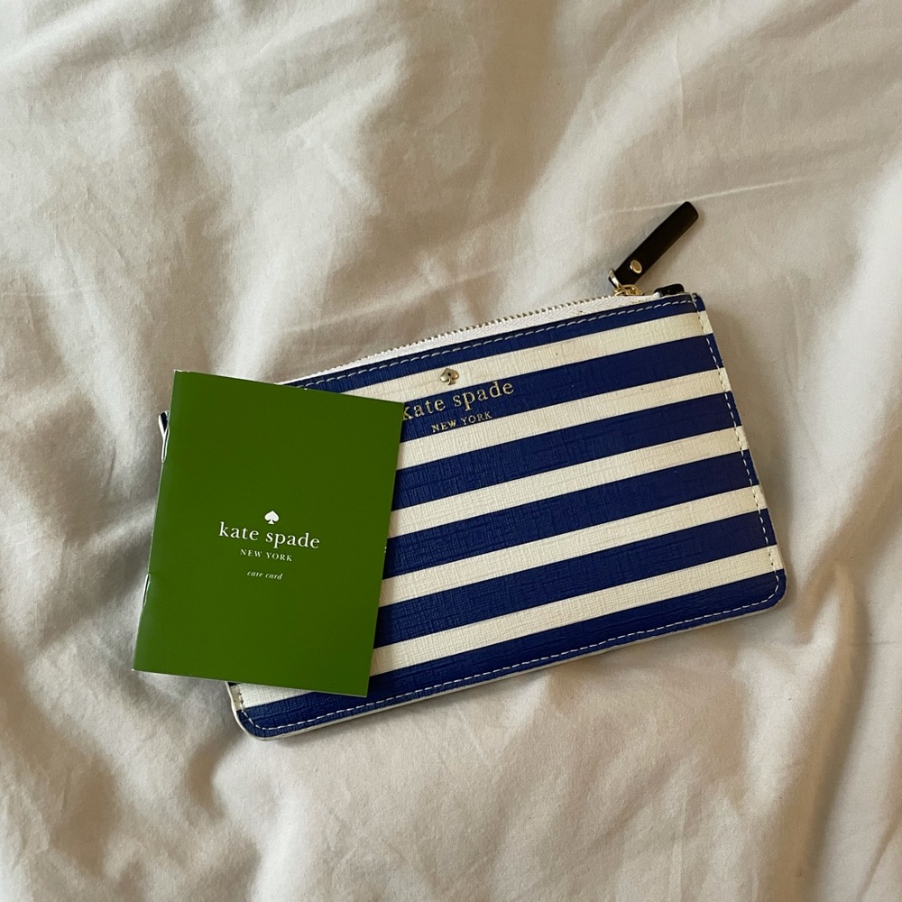 Kate Spade wristlet pouch